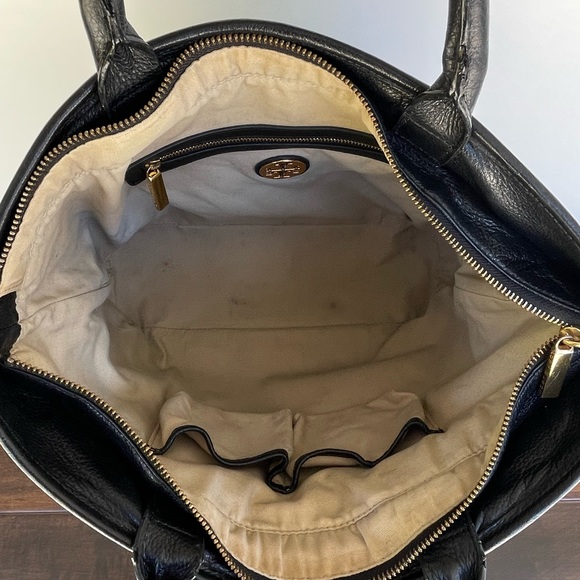 Tory Burch Pebble Leather Jayden Tote - Black - Picture 13 of 15